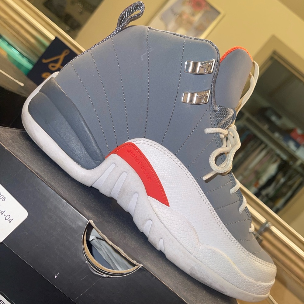 Air Jordan 12 Retro